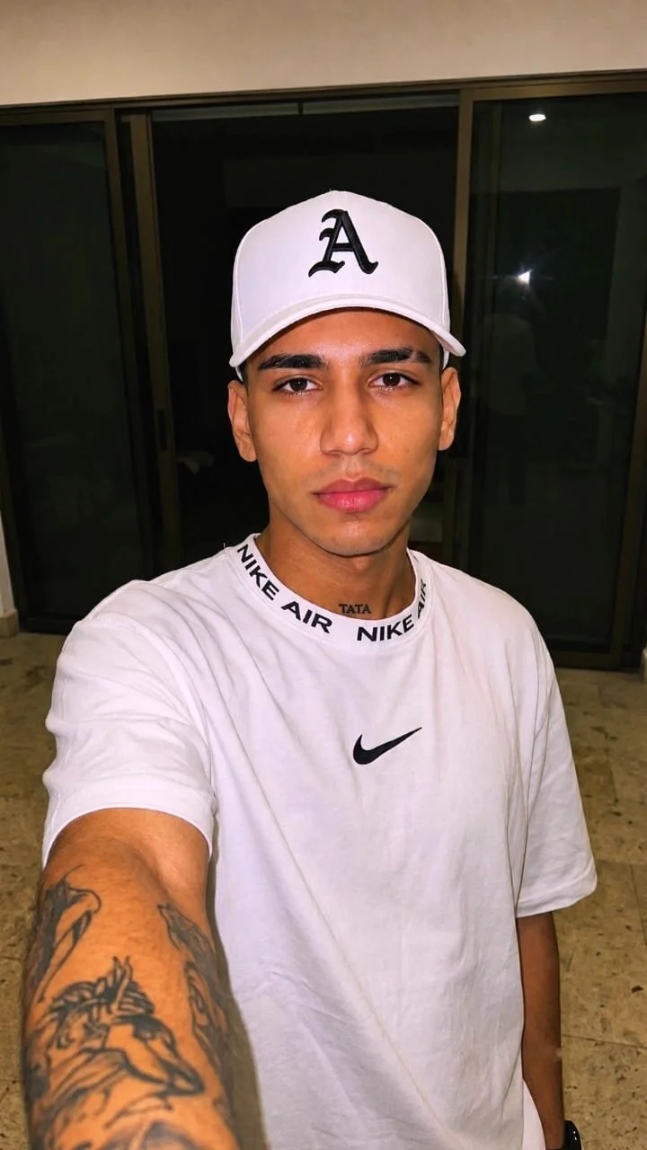 XXX Porn Photo of Nude Damien_Howard 32