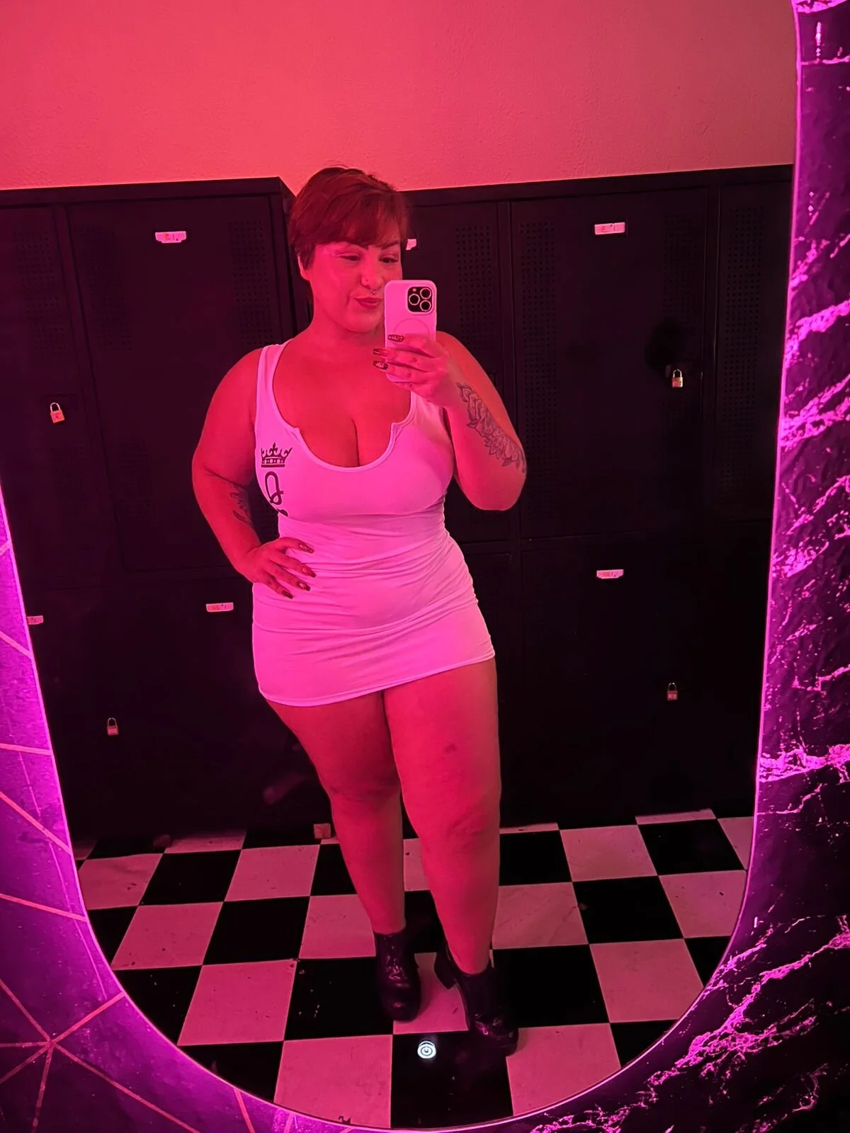XXX Porn Photo of Nude Dessahot 2