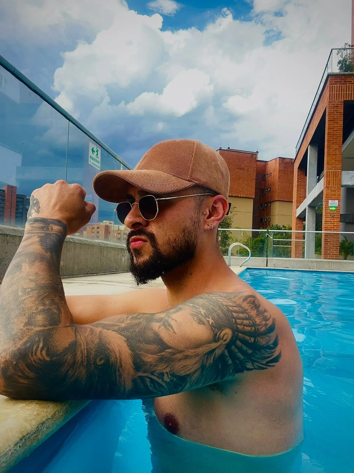 XXX Porn Photo of Nude Axel_Blazzee 6