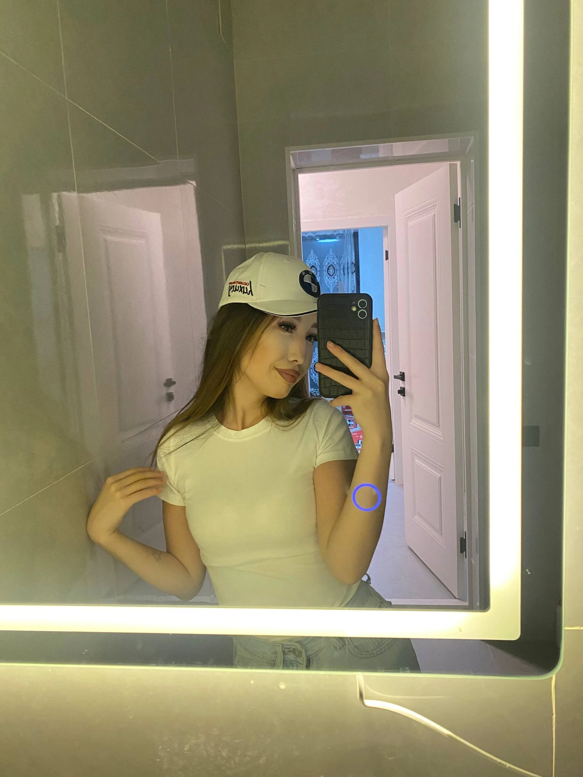 XXX Porn Photo of Nude MoonPetite 5