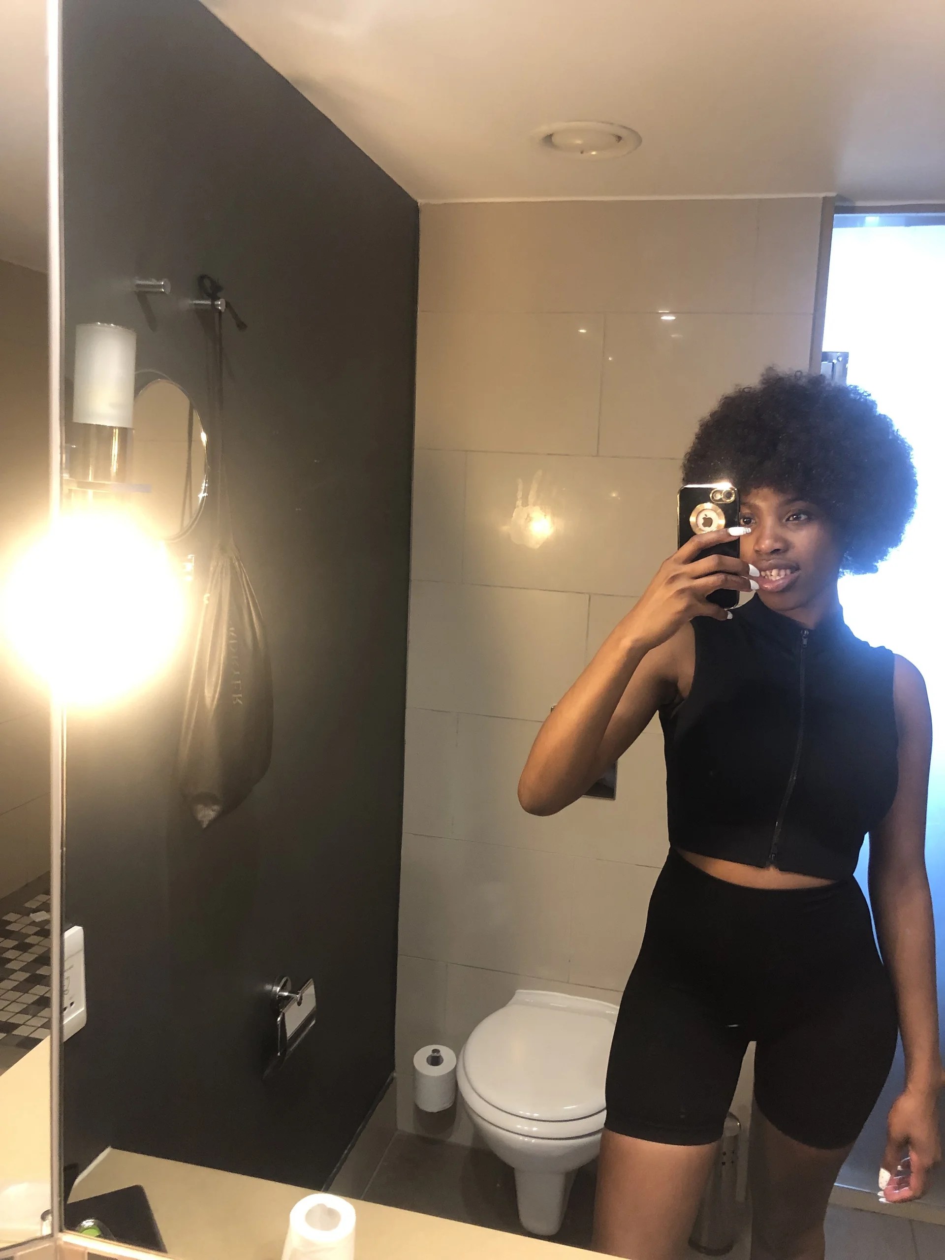 XXX Porn Photo of Nude Queen-Boobylicious 2