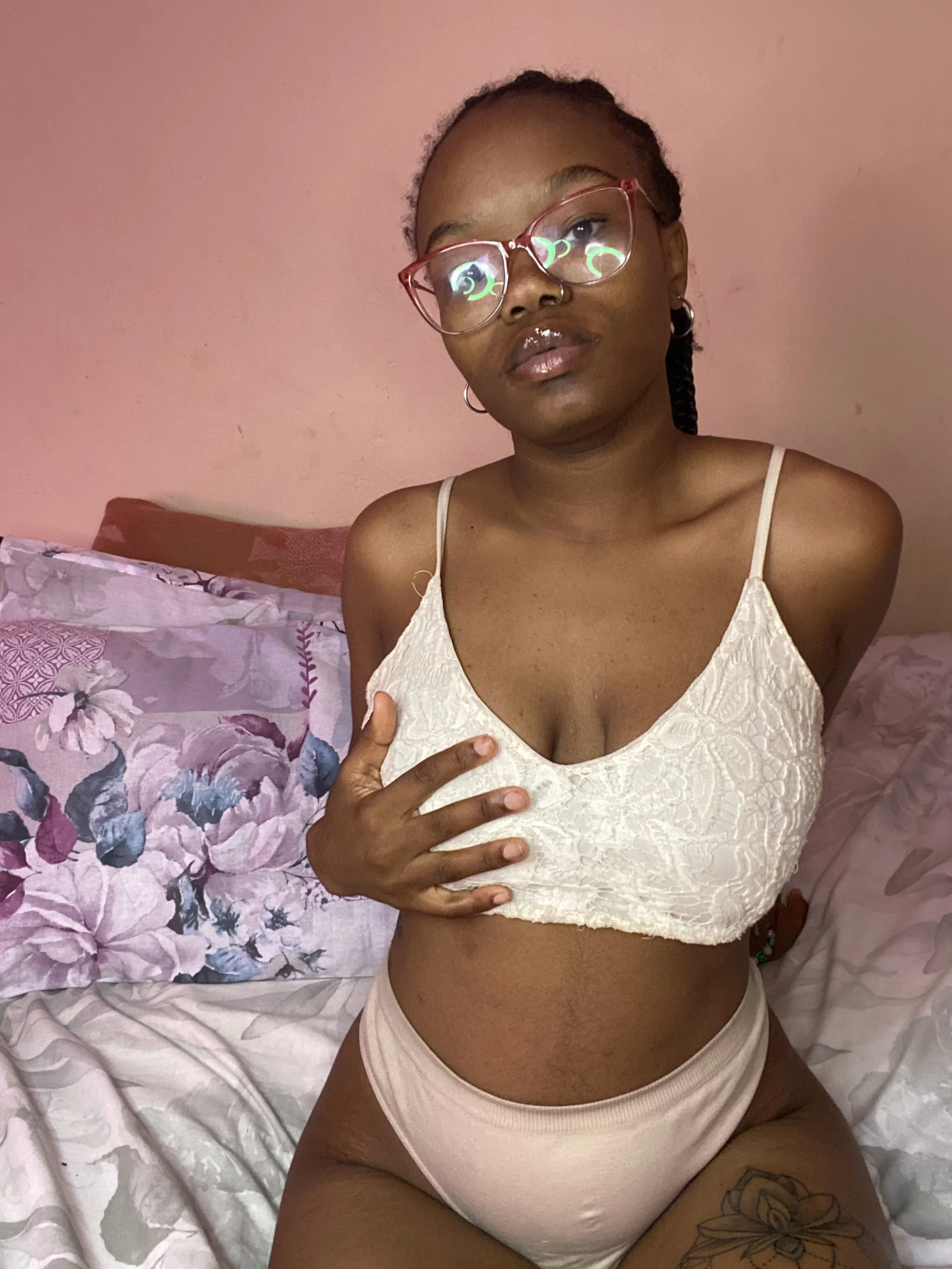 XXX Porn Photo of Nude YummyMelanin117 40