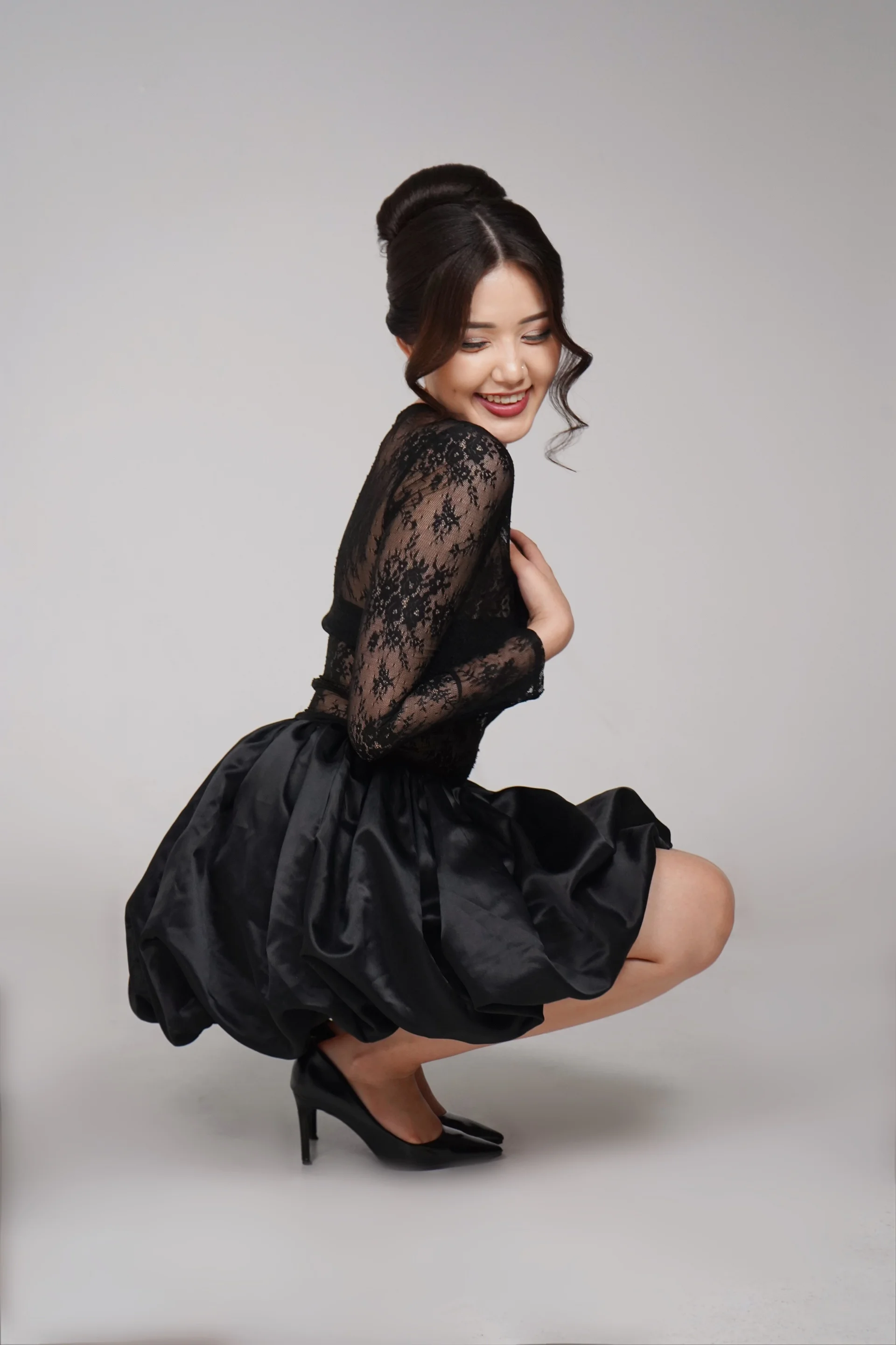 Momo_Ayase_