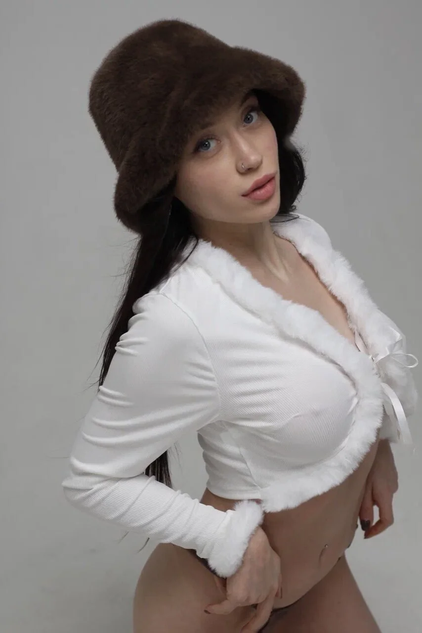 XXX Porn Photo of Nude CityLynx 4