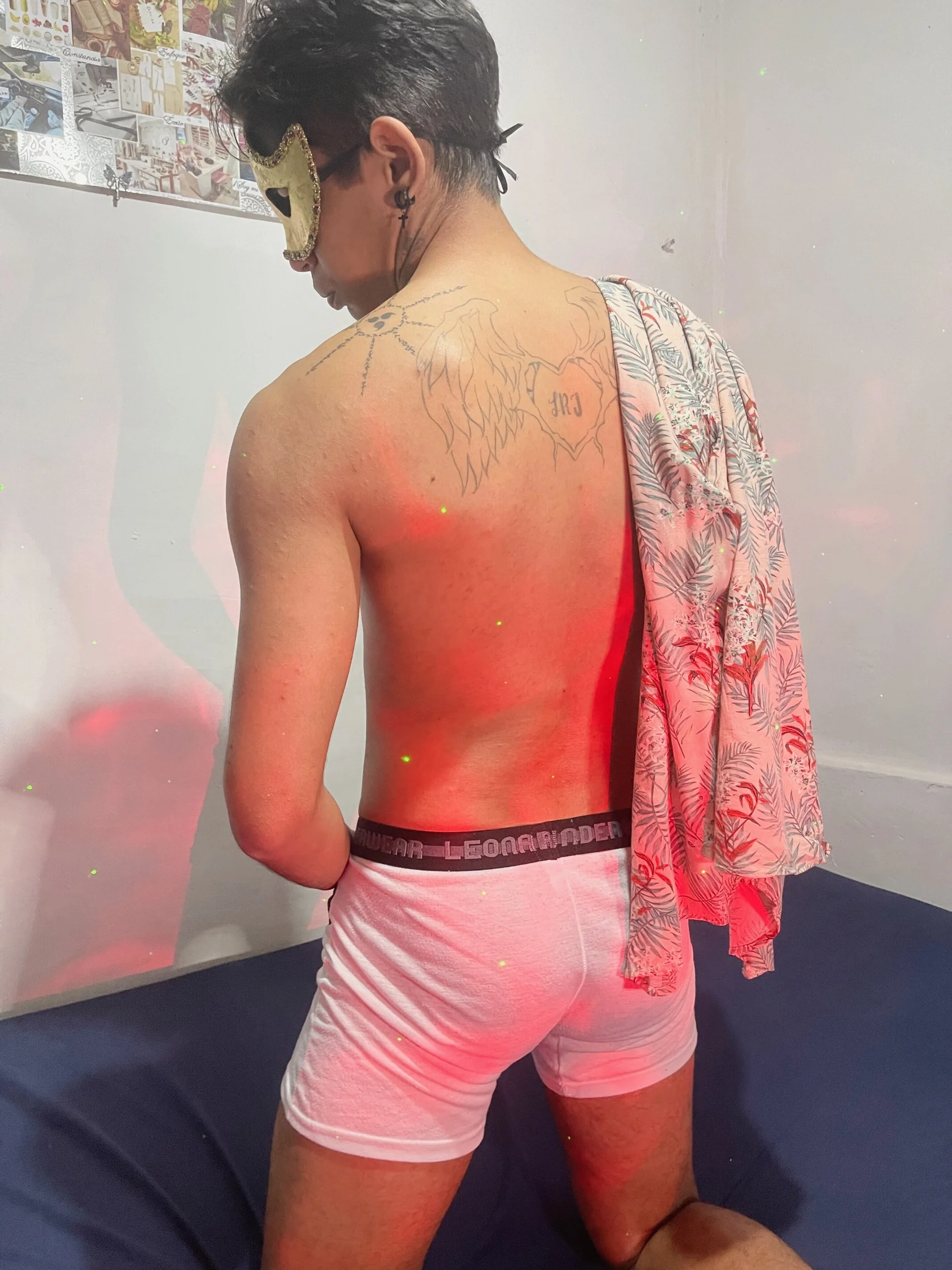 XXX Porn Photo of Nude LolaAndBugs_ 3