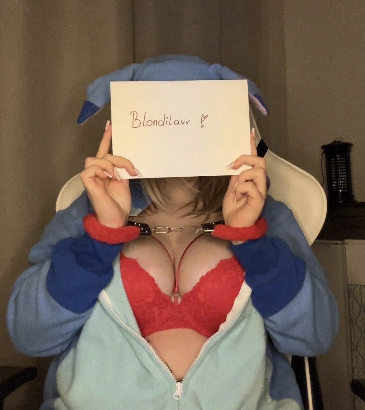 XXX Porn Photo of Nude BlondieLavv 3