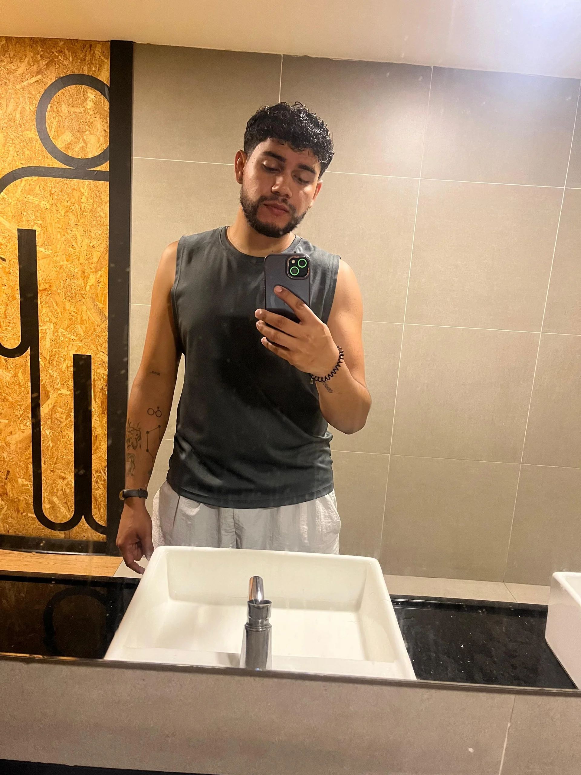 XXX Porn Photo of Nude daniel__martines 4