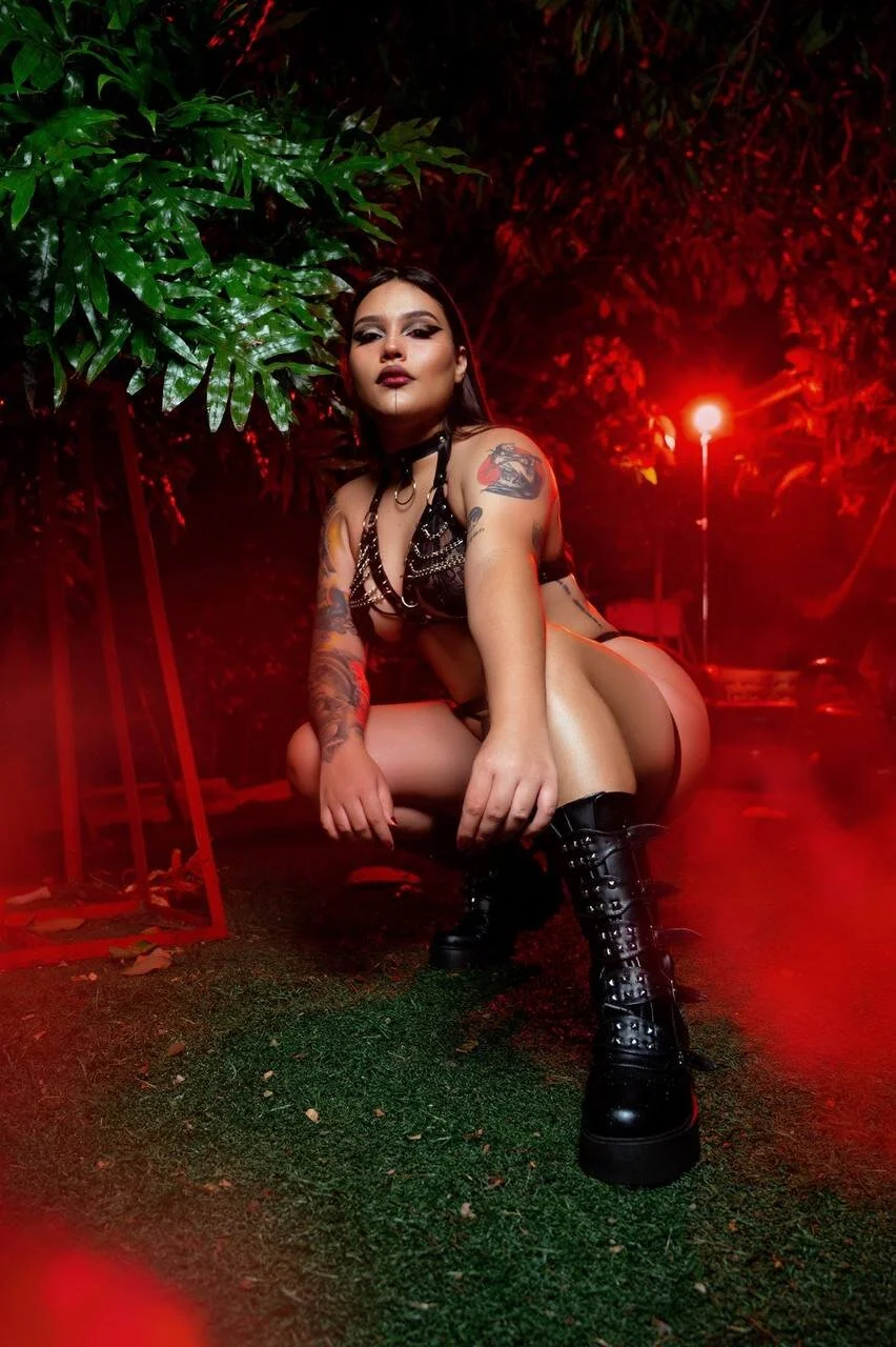XXX Porn Photo of Nude sweett_dirty 11