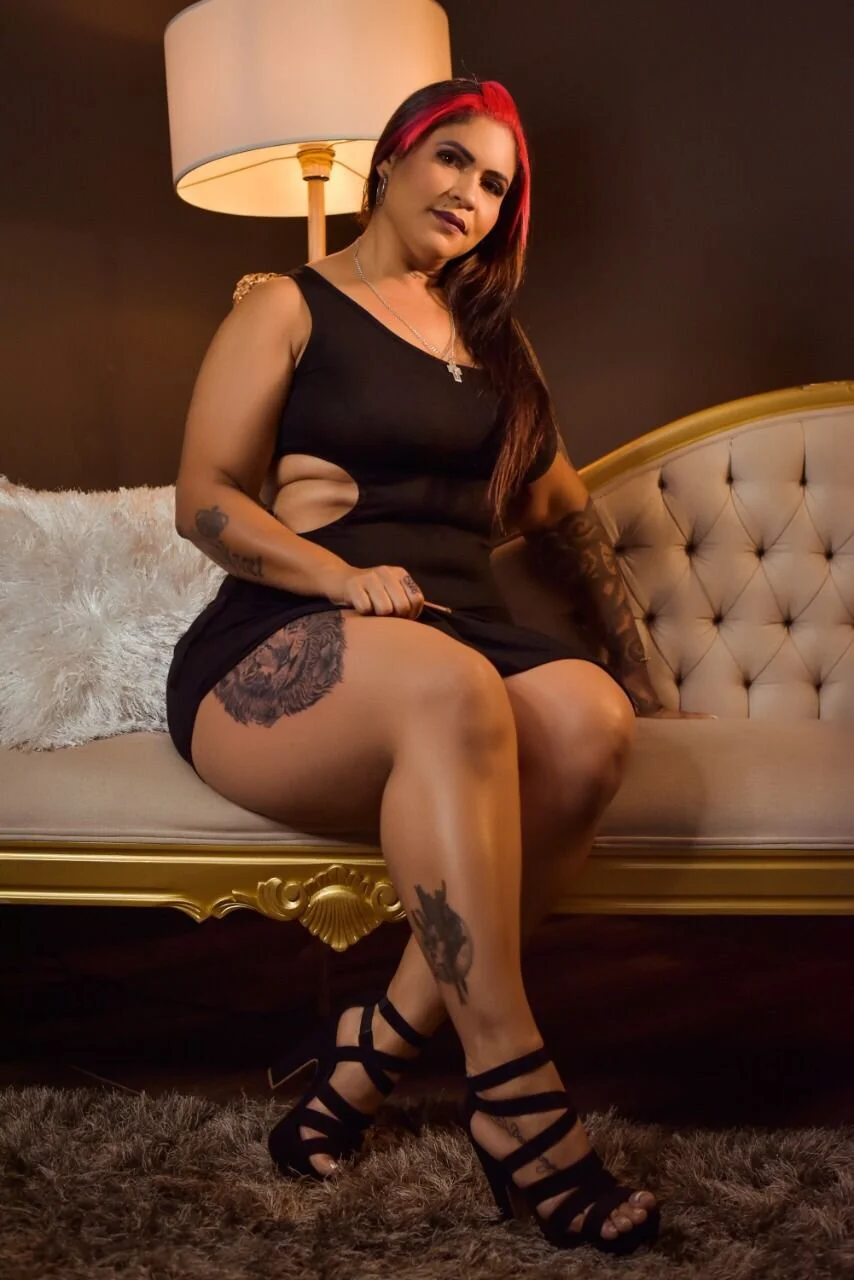 XXX Porn Photo of Nude esmeraldastrong 8