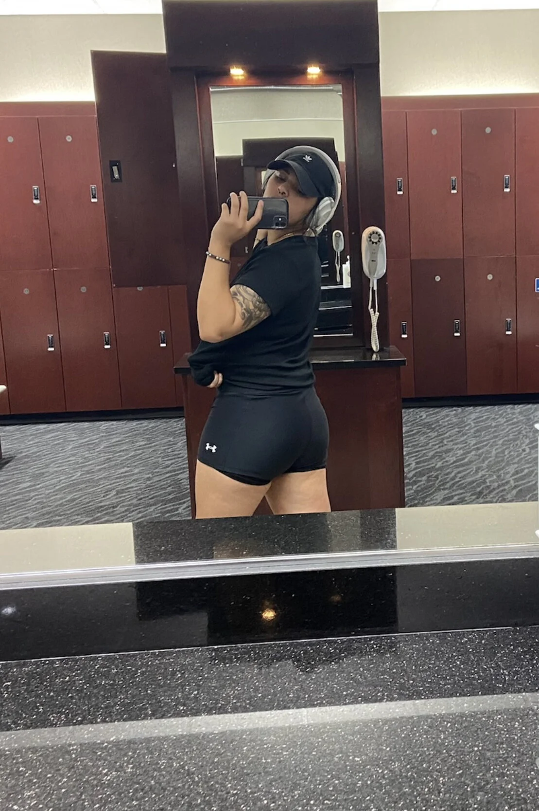 XXX Porn Photo of Nude miacanela_xo 5