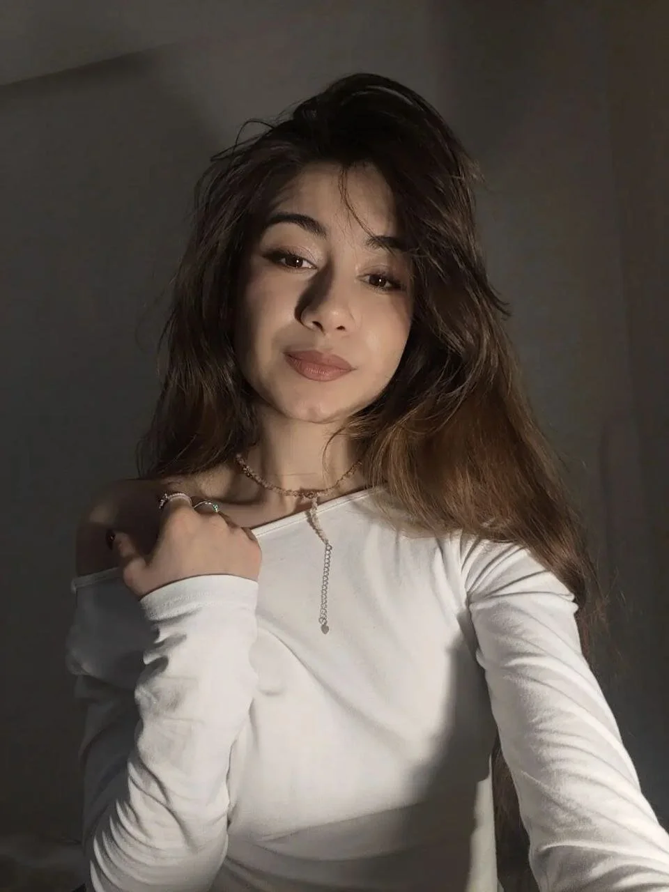 XXX Porn Photo of Nude CarolineCox 3