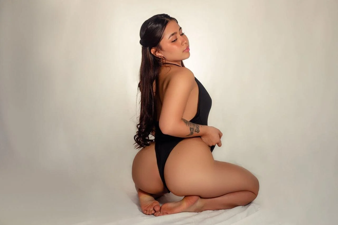 XXX Porn Photo of Nude MAGIC_EMMY 1