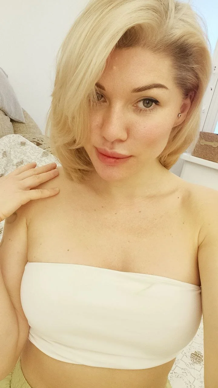 XXX Porn Photo of Nude Lindsi_Luvviv 3