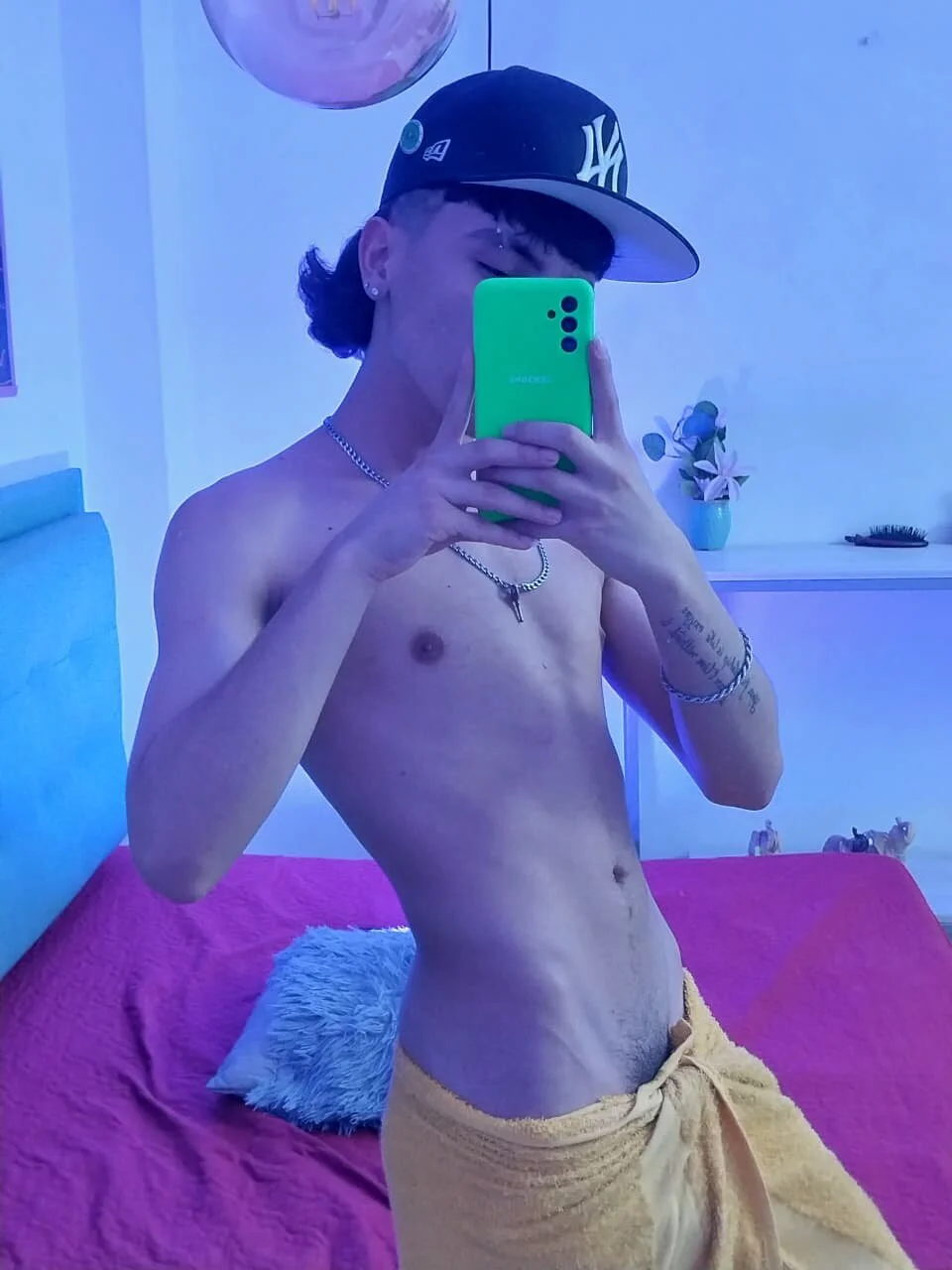 XXX Porn Photo of Nude XanderGrey8 17