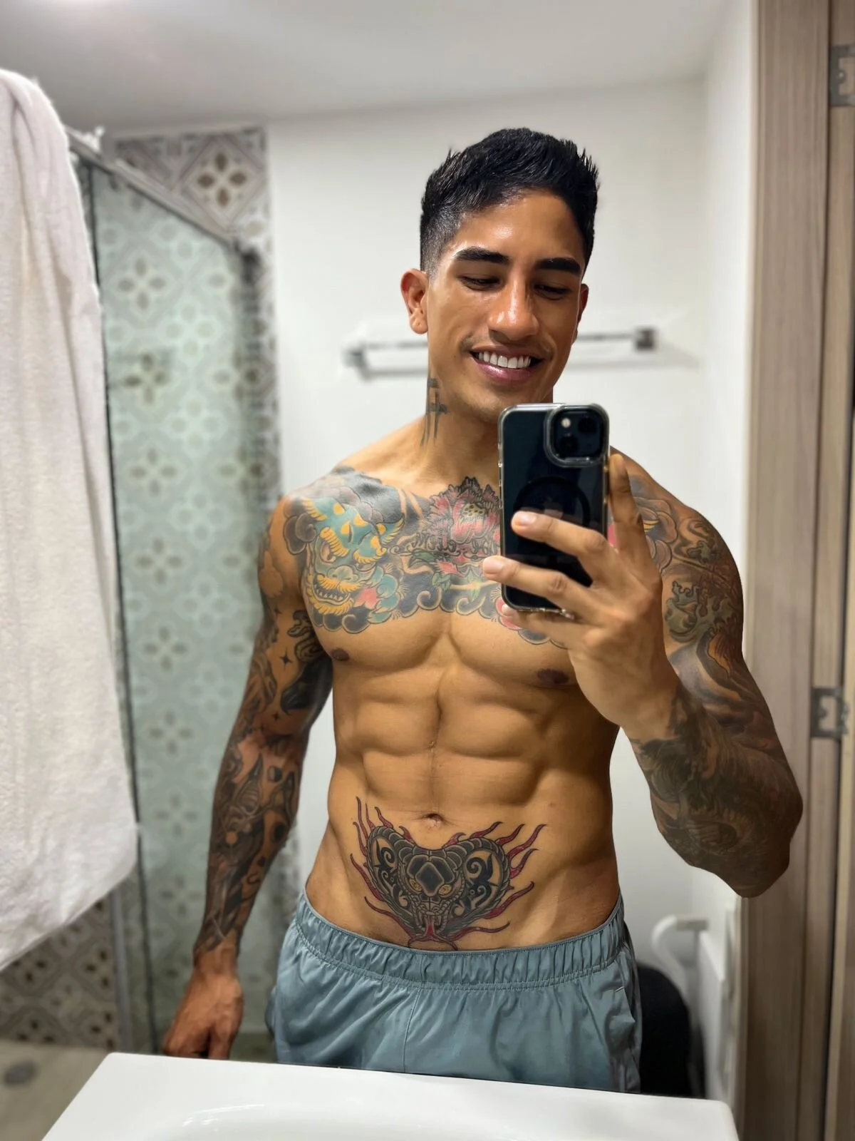 XXX Porn Photo of Nude AdanReilly 61