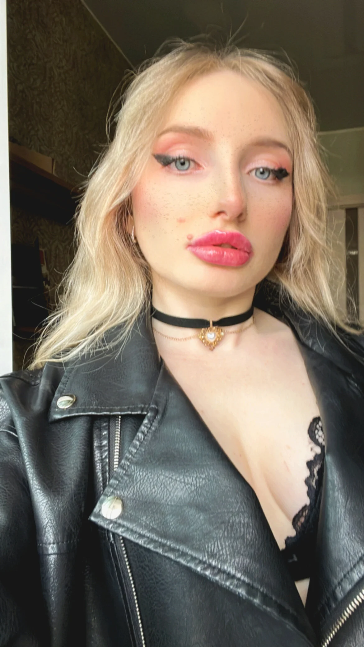 XXX Porn Photo of Nude PollyMichaelson 10