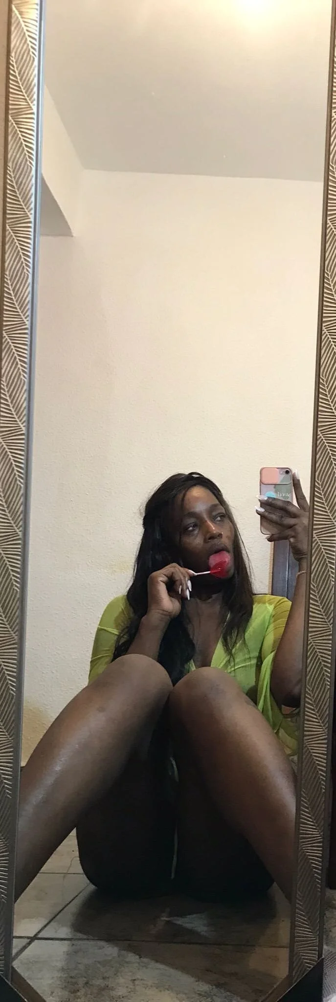 XXX Porn Photo of Nude browniee777 15