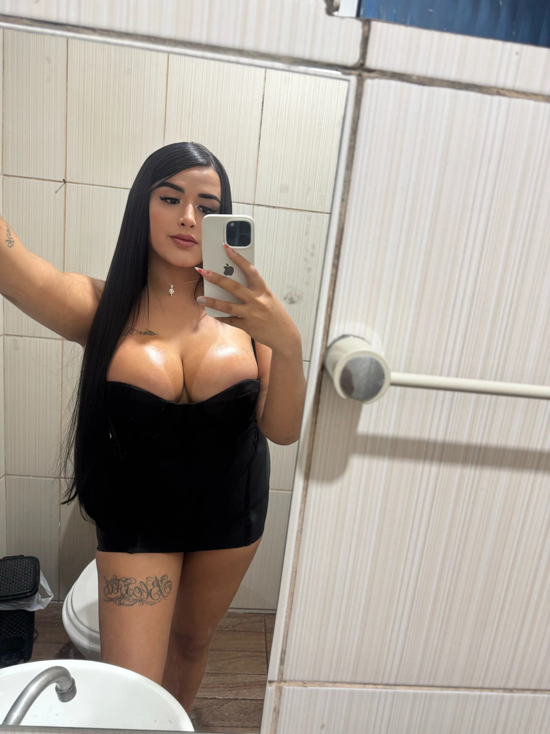 XXX Porn Photo of Nude florenco2025 3