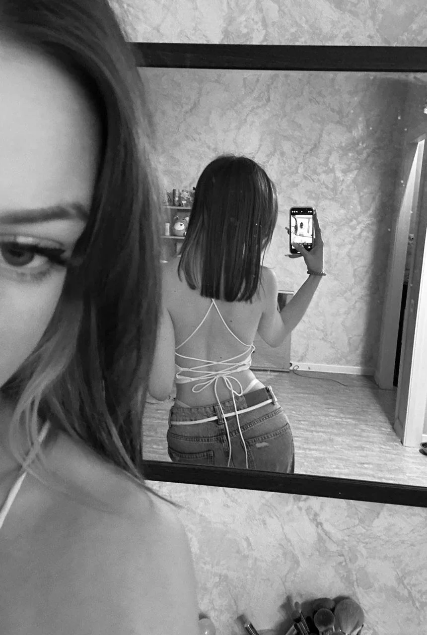 XXX Porn Photo of Nude Rosalielue 1