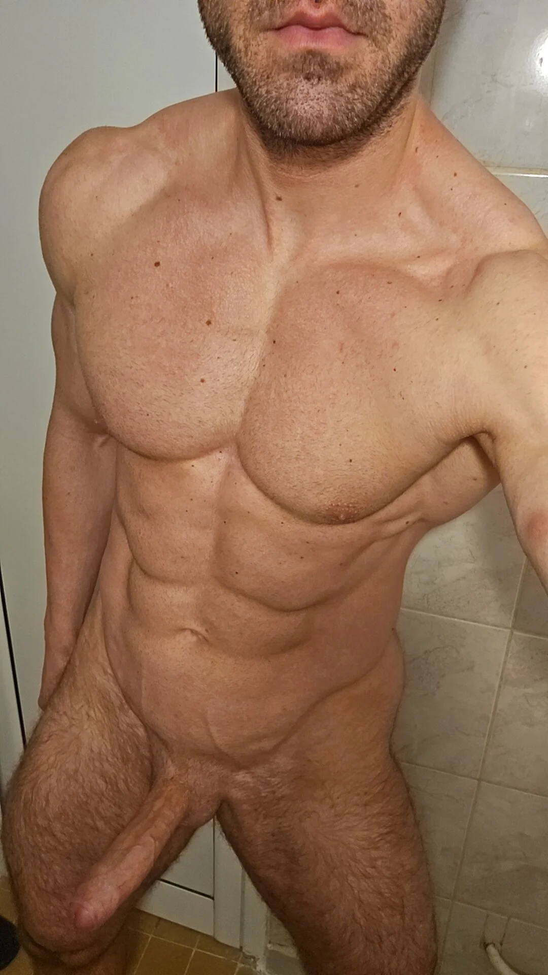 XXX Porn Photo of Nude TheFitGiant 5