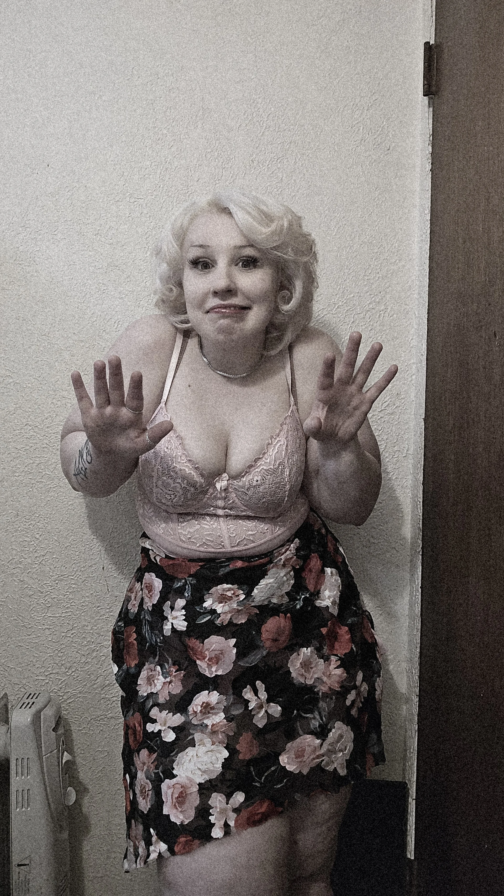 XXX Porn Photo of Nude MadelynDaisy 15