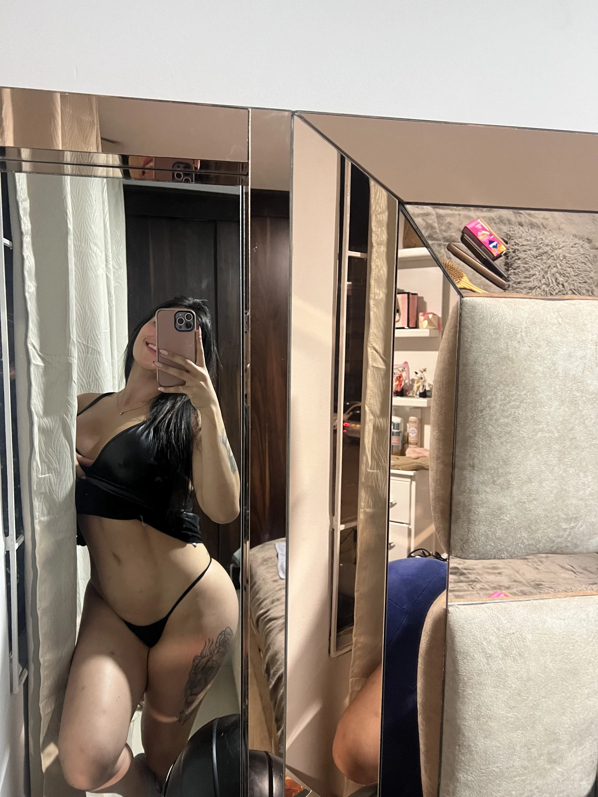 XXX Porn Photo of Nude Emmily_19 58