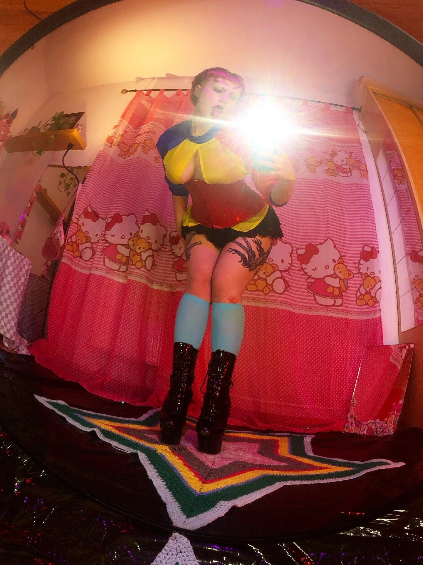 XXX Porn Photo of Nude MystiqueRoxy 2