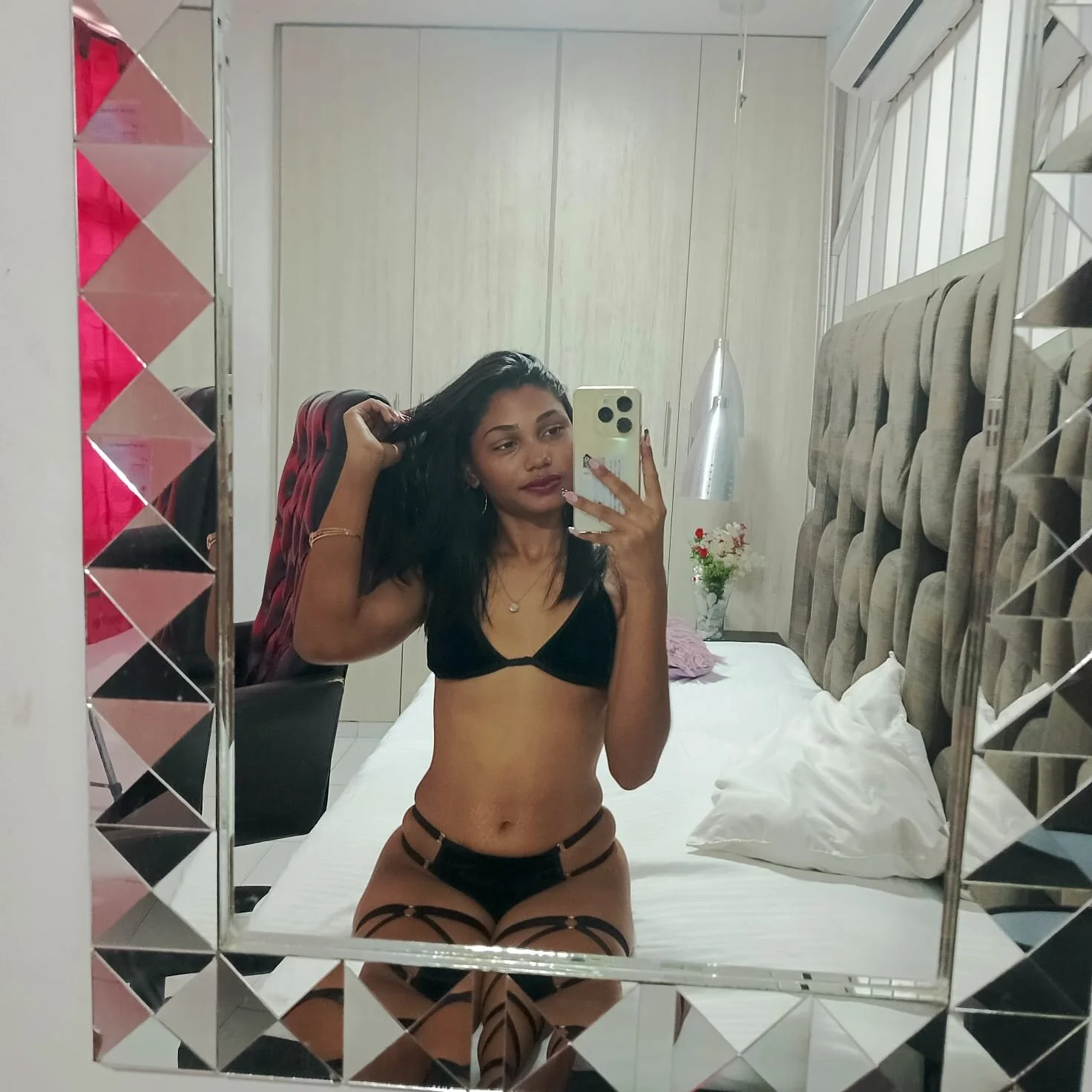 XXX Porn Photo of Nude Emilyy_rosee1 2