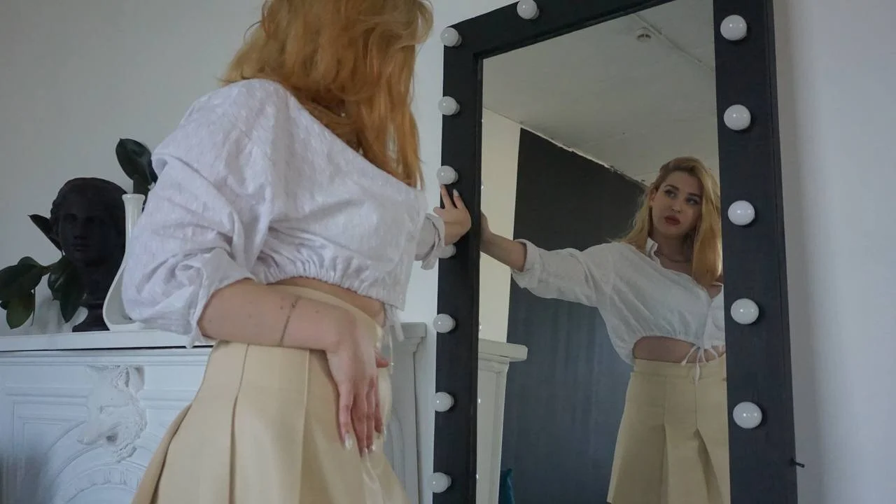 XXX Porn Photo of Nude Alice___Rose 6