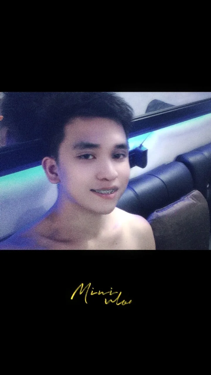 XXX Porn Photo of Nude AsianRoman_Grey 3