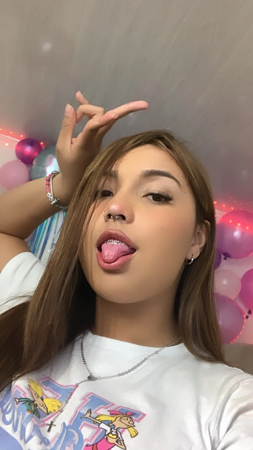 XXX Porn Photo of Nude hollyprincess_2 75