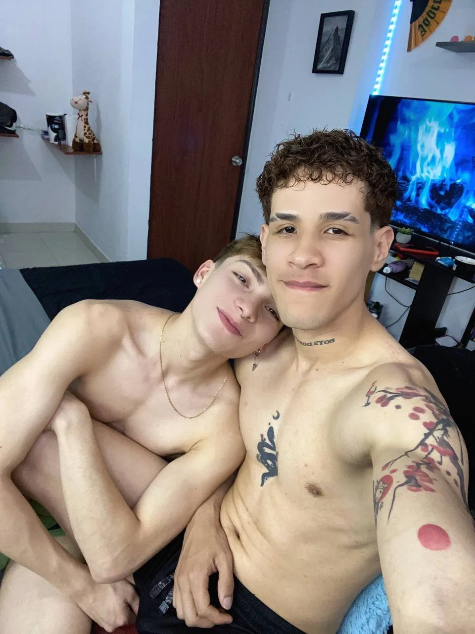 XXX Porn Photo of Nude andybxby 4