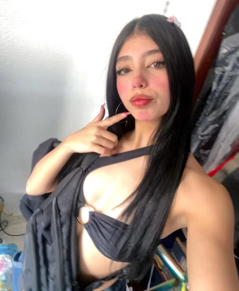 XXX Porn Photo of Nude alehp_rose_s 5