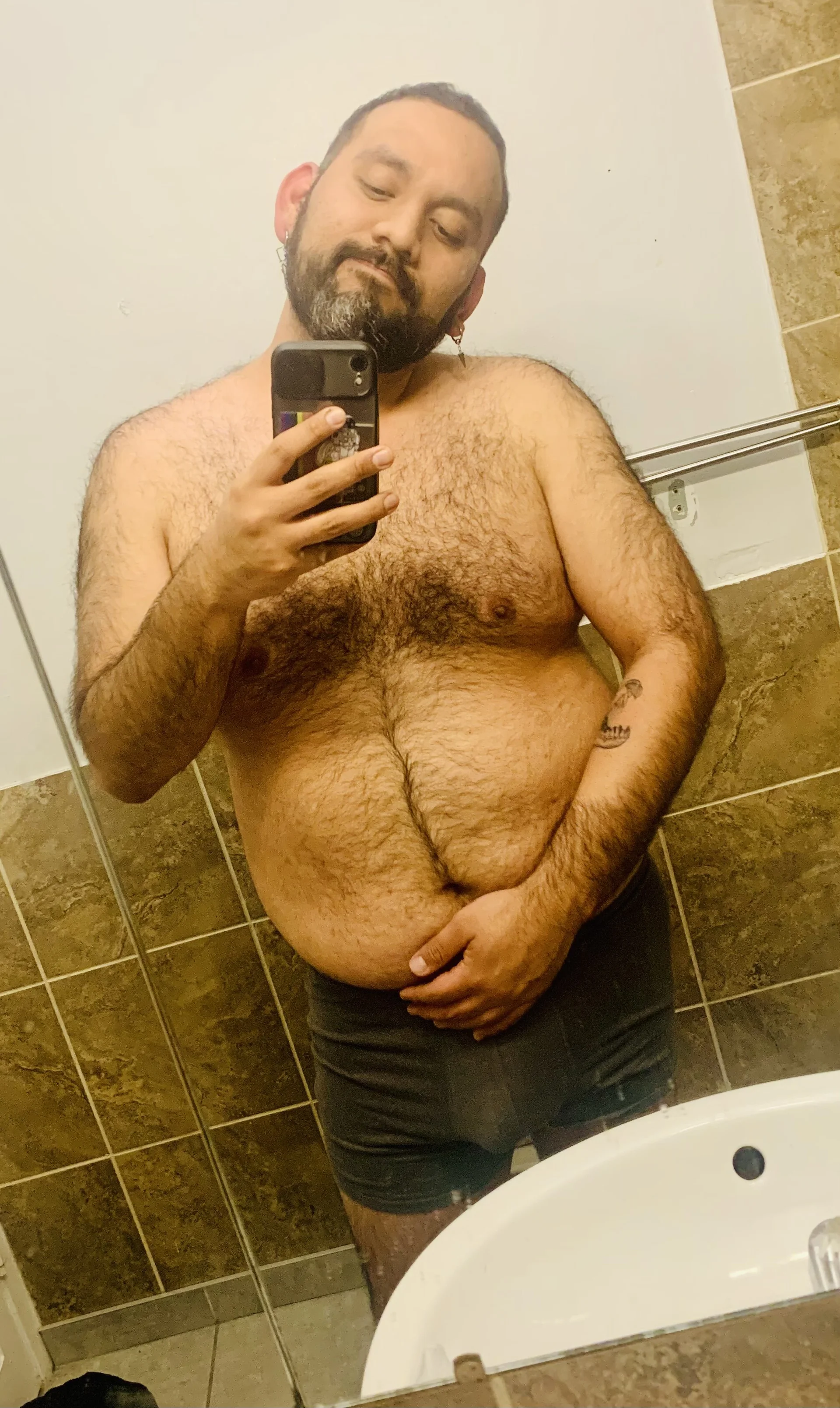 XXX Porn Photo of Nude LatinoBear92 1
