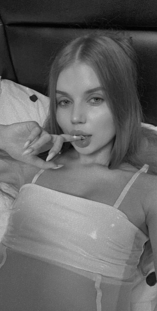 XXX Porn Photo of Nude stussy3325 5