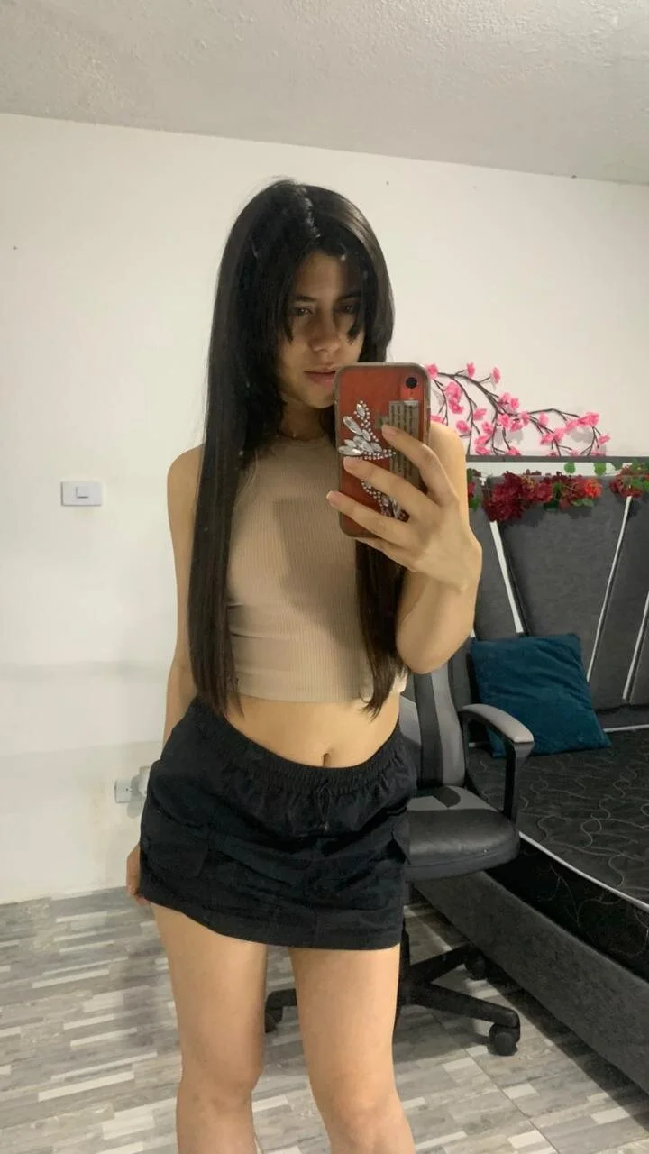 XXX Porn Photo of Nude Miakit2 2