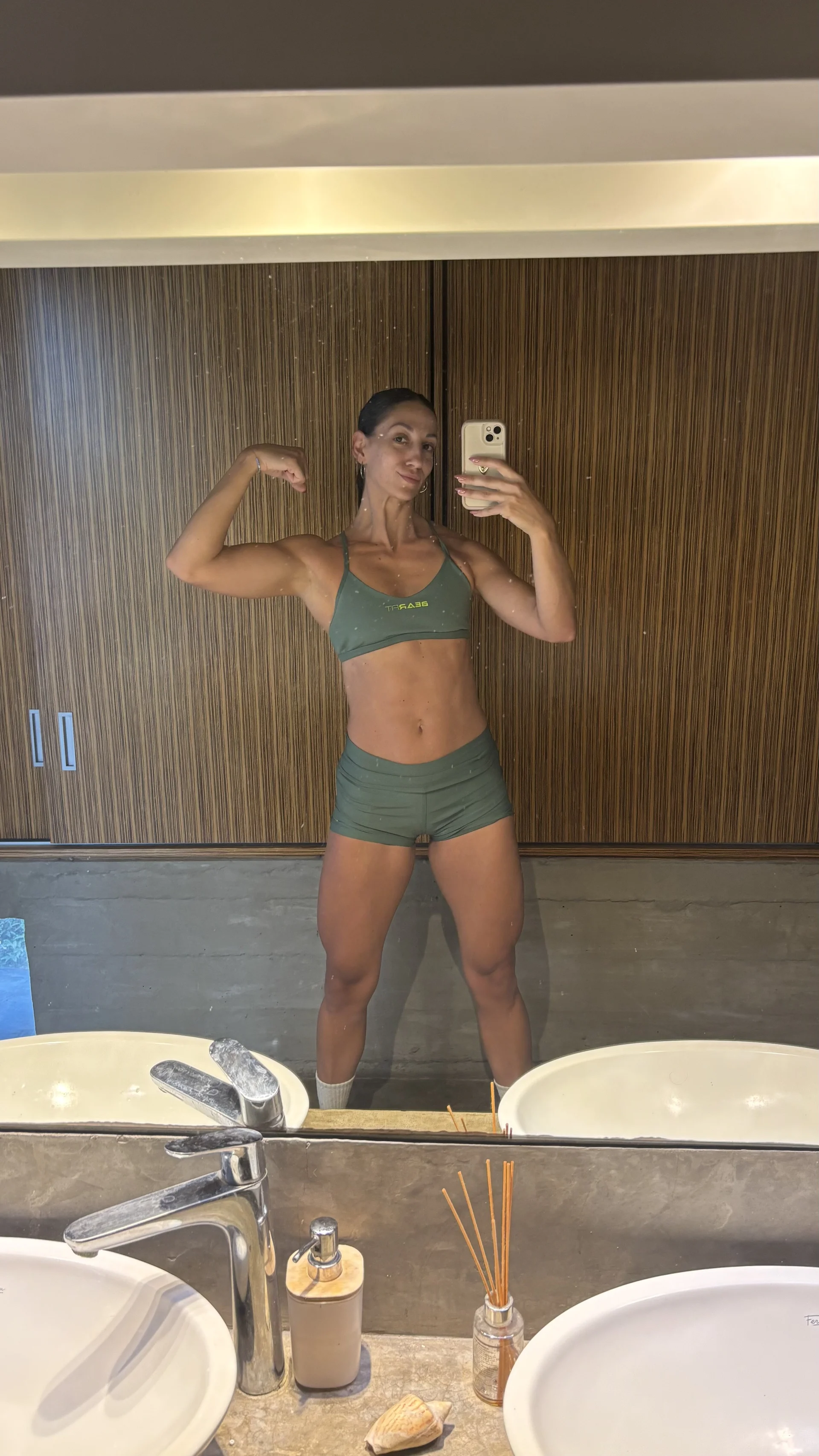 XXX Porn Photo of Nude canduxgirl 4