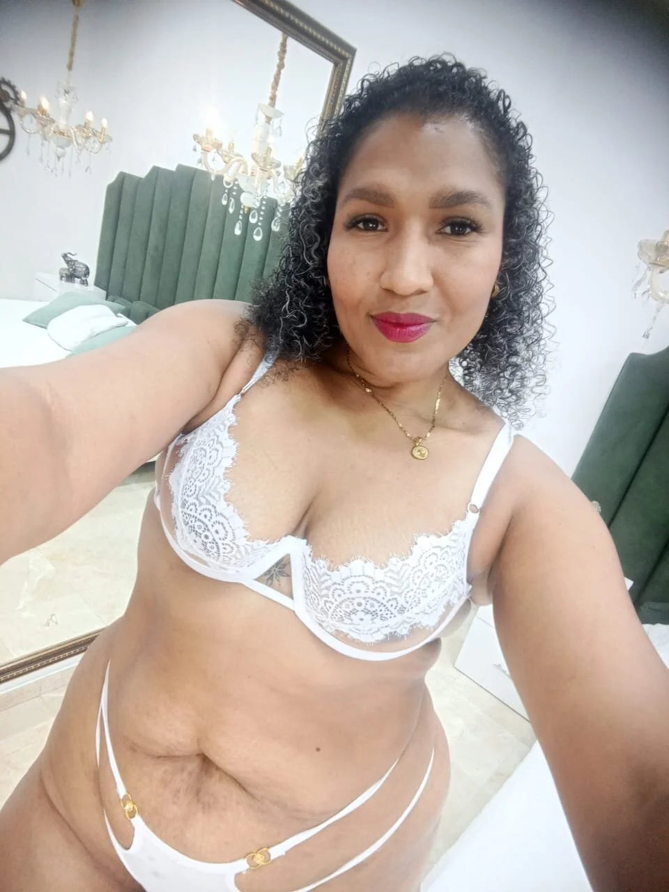 XXX Porn Photo of Nude AnthonelaRusso_ 4
