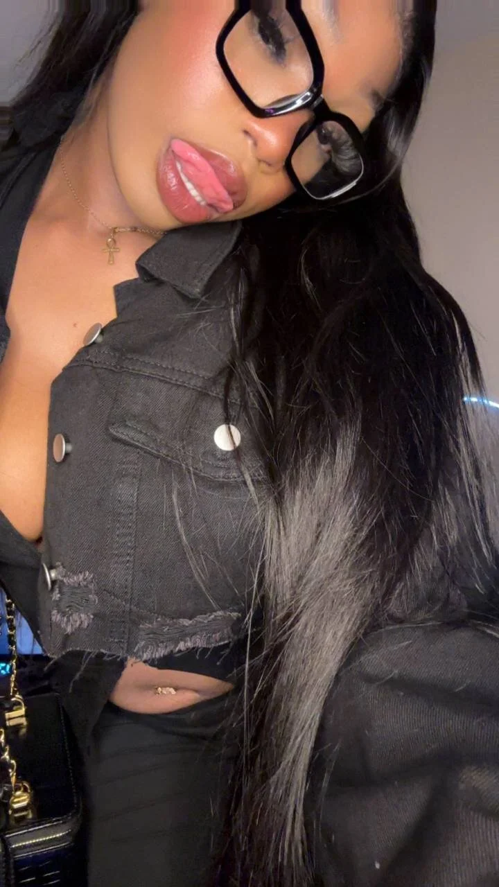 XXX Porn Photo of Nude petitesweetkay 17