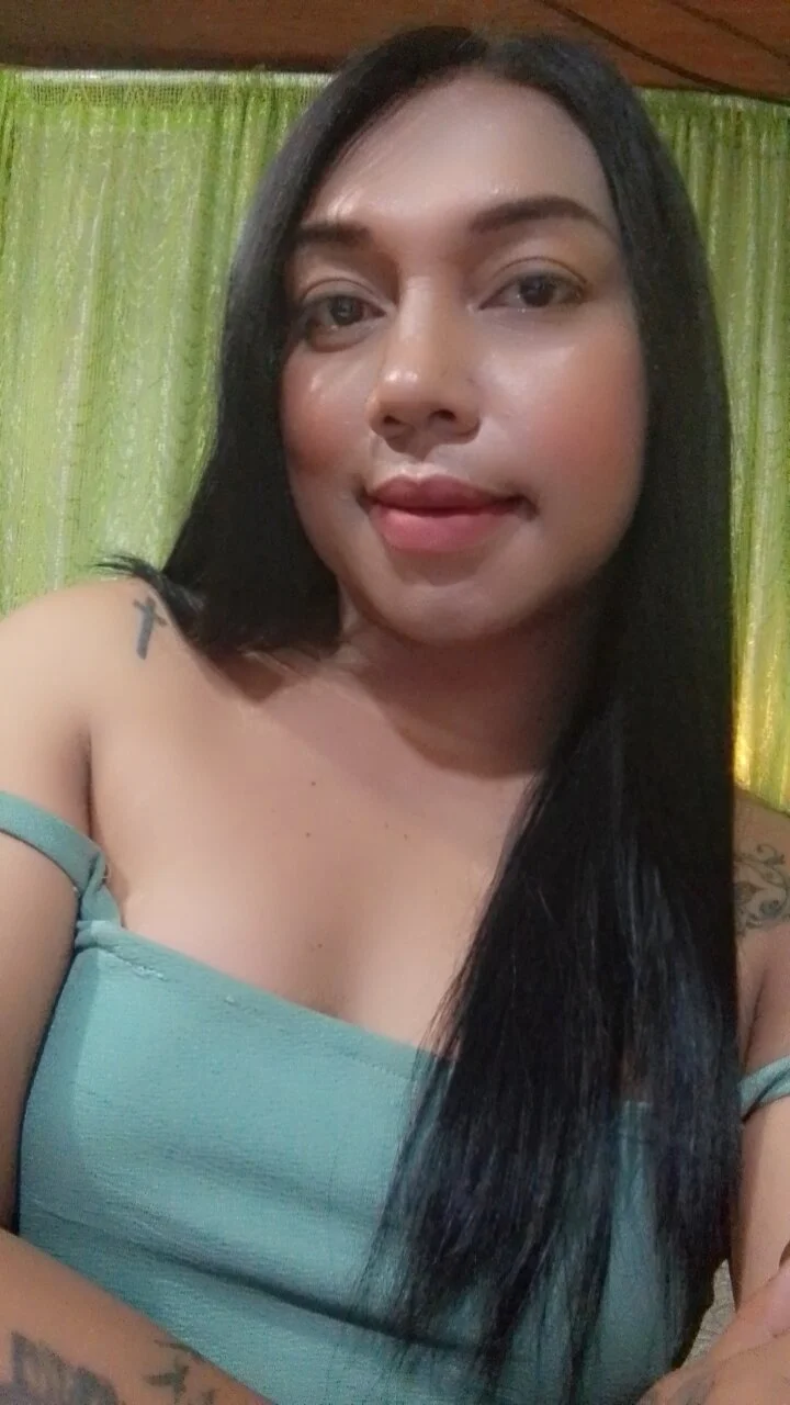 XXX Porn Photo of Nude ellah_morenax 1