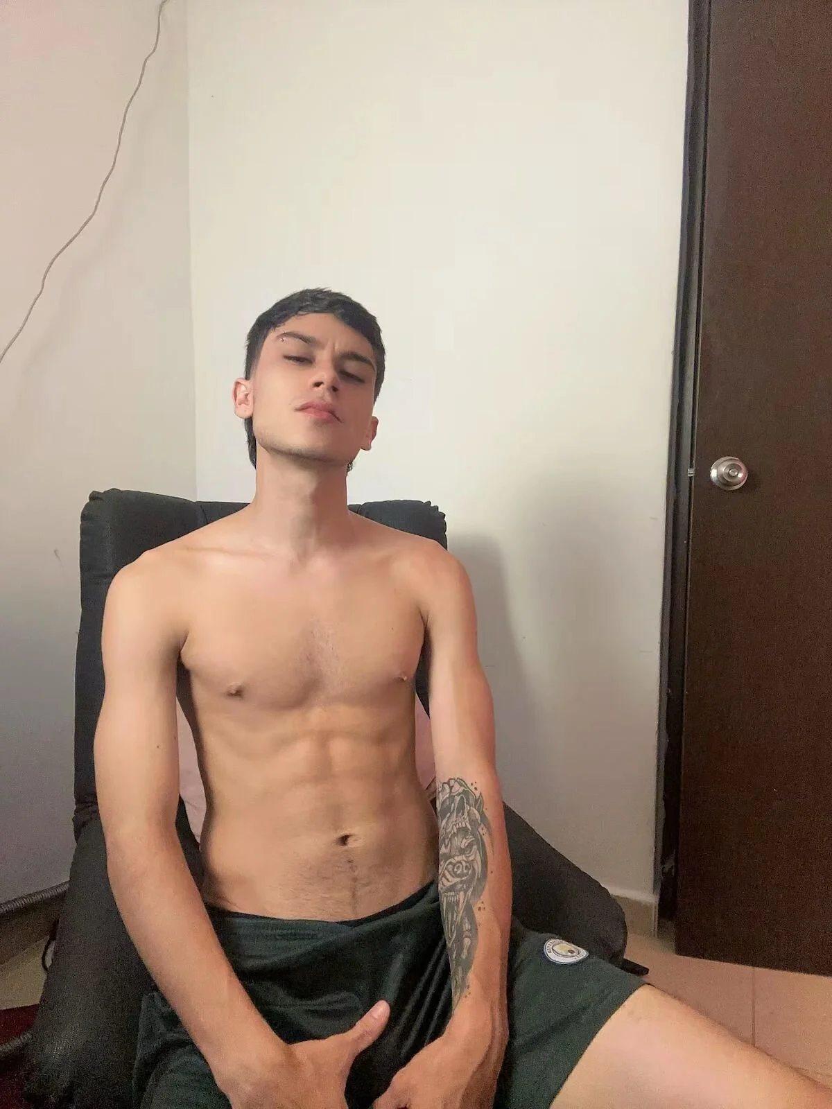 XXX Porn Photo of Nude Axel_DavisSM 7