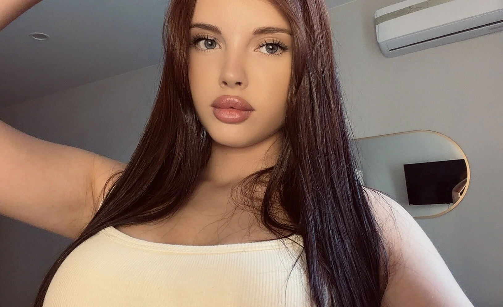XXX Porn Photo of Nude aminaliven 14