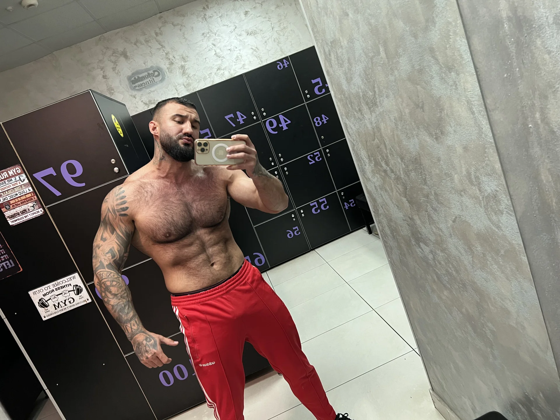 XXX Porn Photo of Nude MuscleJohn 21