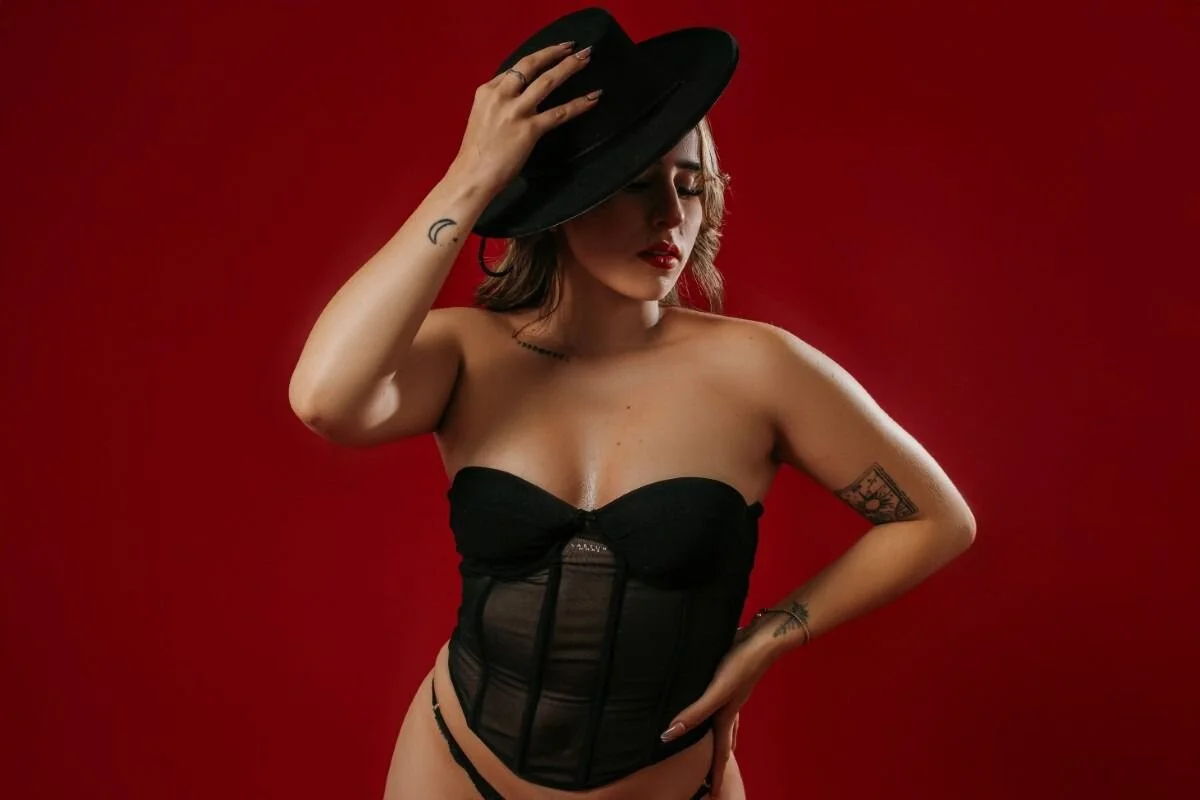 XXX Porn Photo of Nude SelenaNoir_ 1