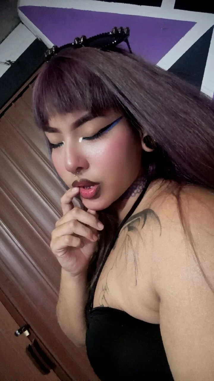 XXX Porn Photo of Nude xAurora_soulx 1