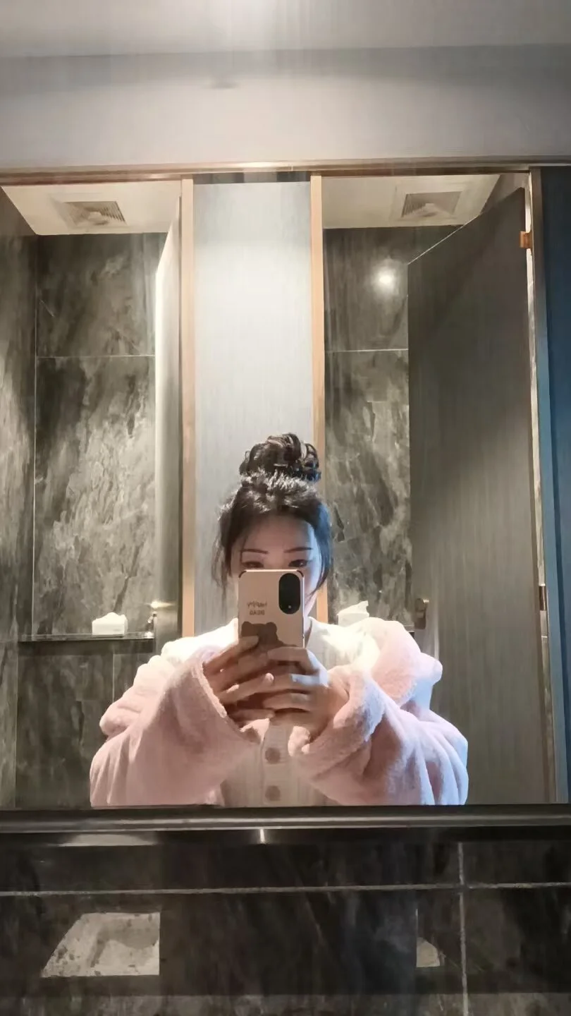 XXX Porn Photo of Nude nuonuo_x 3