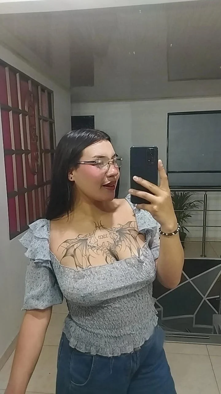 XXX Porn Photo of Nude Abigail_dulce 3