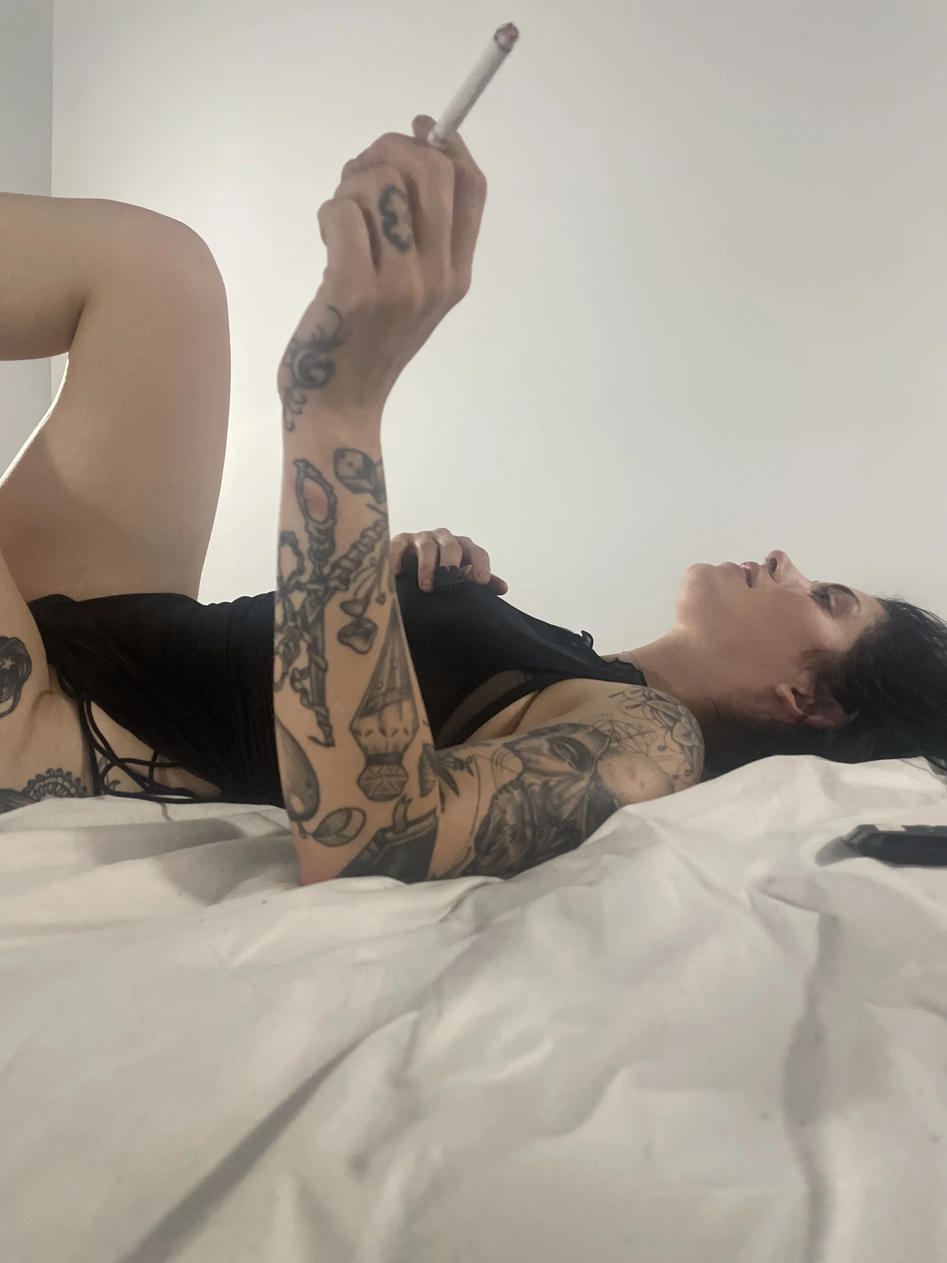 XXX Porn Photo of Nude CjNDee_honeyNivory 1