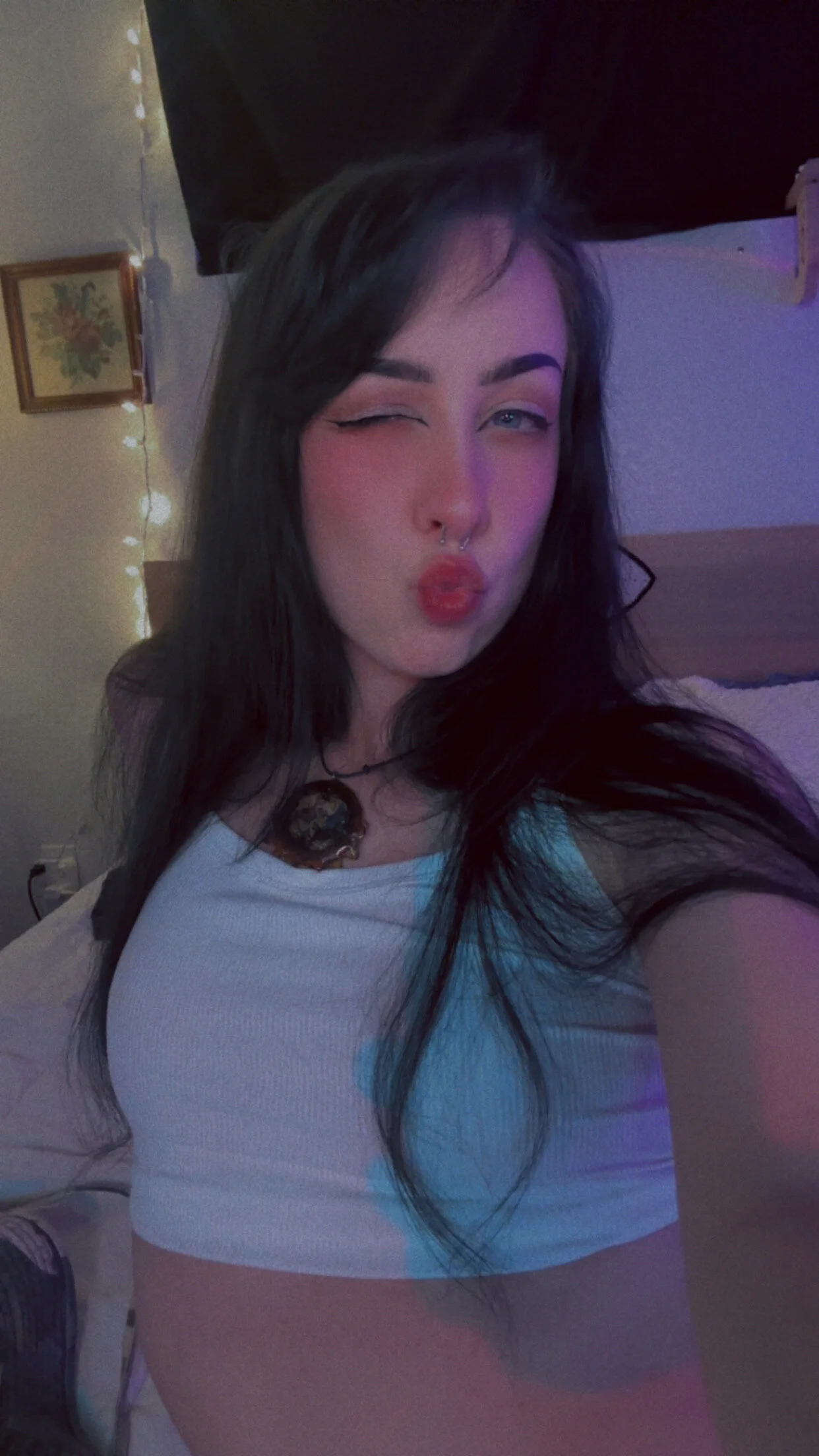 XXX Porn Photo of Nude AiviePink 1