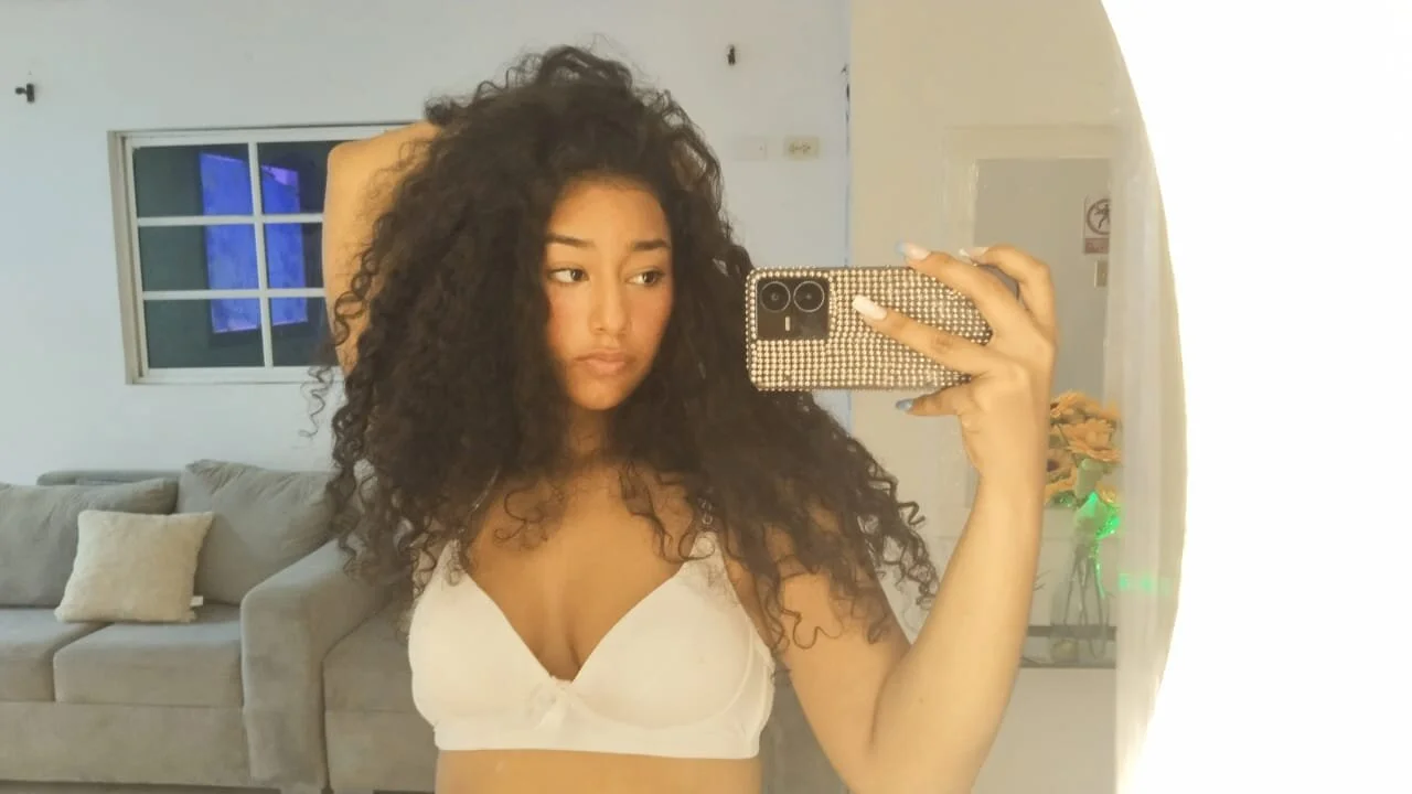 XXX Porn Photo of Nude emily_stars1 6